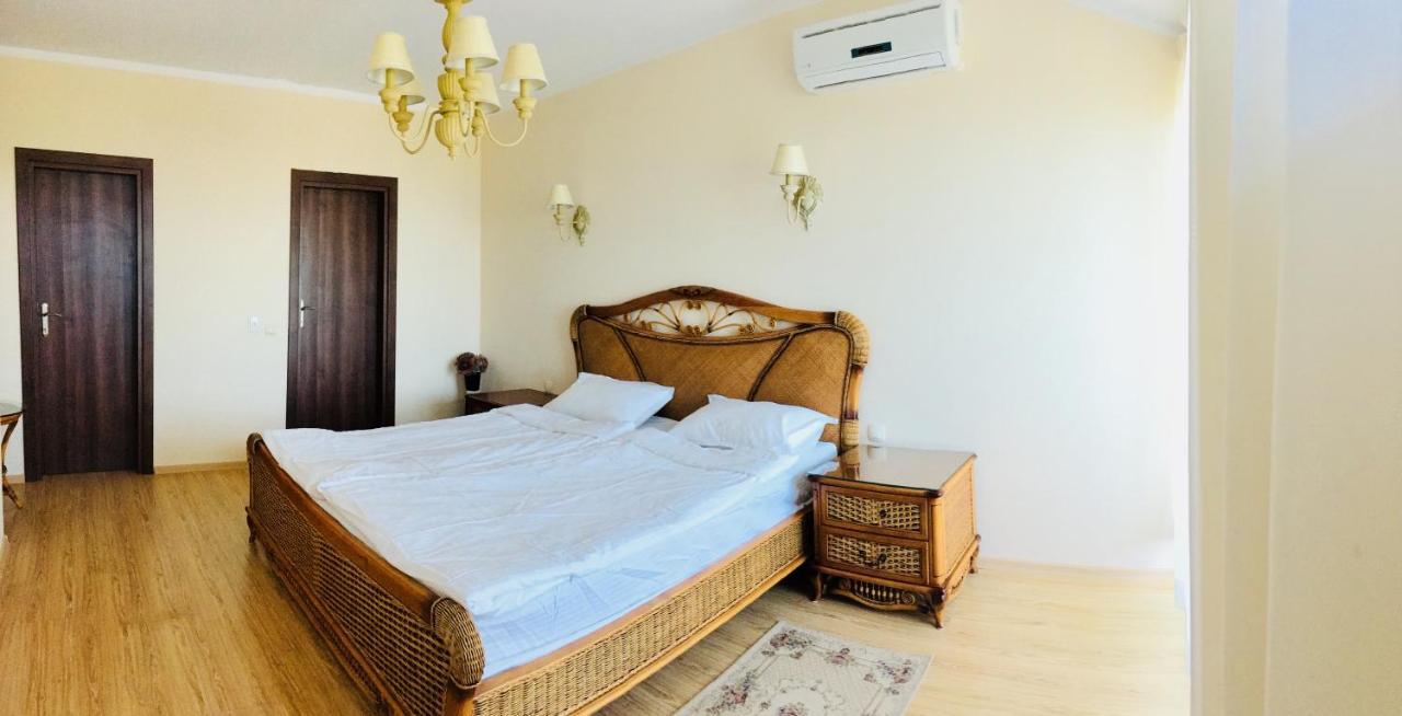 Chateau Del Marina Penthouses Несебър Екстериор снимка