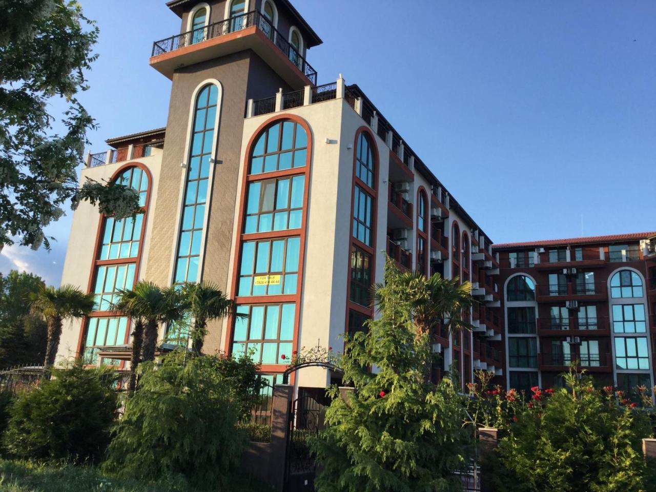 Chateau Del Marina Penthouses Несебър Екстериор снимка